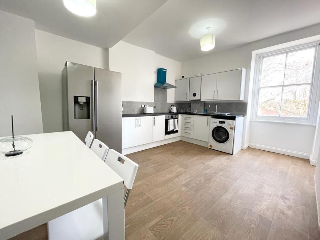 Comfortable City Centre Room Bristol Eksteriør bilde